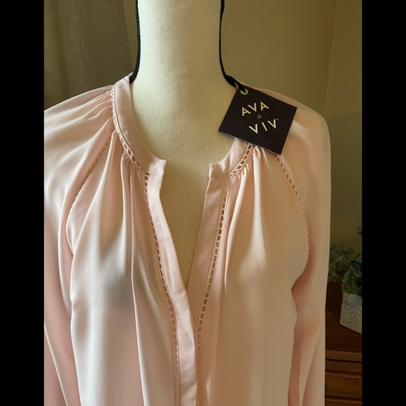 5/$25 Ava & Viv Pale Pink Long Sleeve Blouse - Picture 3 of 11